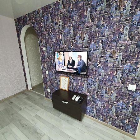 Apartment On Tarkovskogo 2 クロプィウヌィーツィクィイ エクステリア 写真